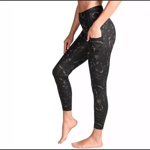 Active Life Leggings With Pockets